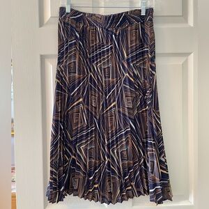 Women's pleated midi skirt (Size M)